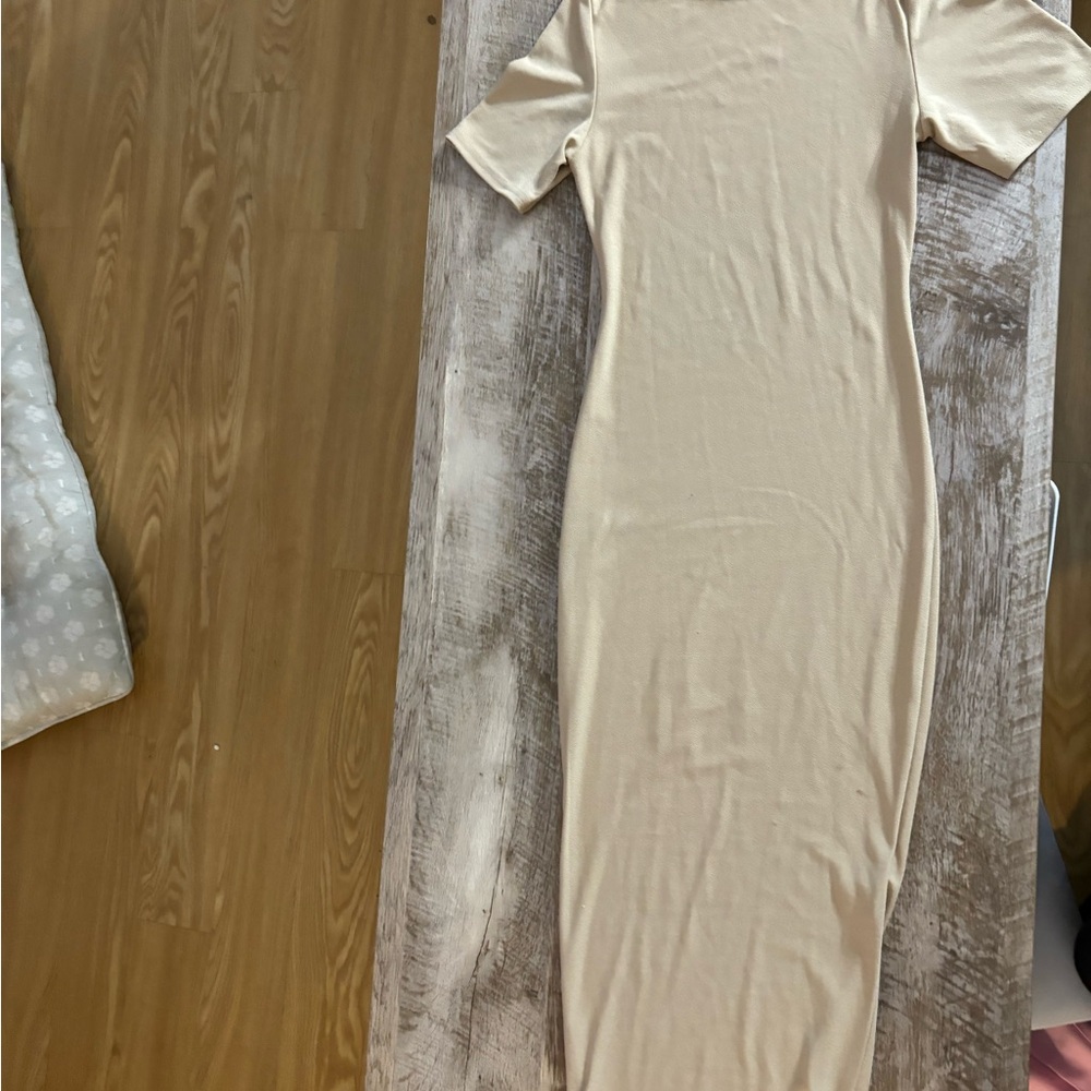 PrettyLittleThing Cream Maxi Dress